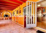 Wiederverkauf - VILLA -
TORREVIEJA - LOS BALCONES - LOS ALTOS