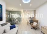 Wederverkoop - APPARTEMENT -
TORREVIEJA - Playa del Cura