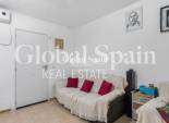 Revente - APPARTEMENT -
TORREVIEJA - Playa de los Naufragos