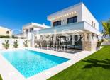 Wederverkoop - VILLA -
TORREVIEJA - Costa Blanca