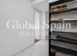 Revente - APPARTEMENT -
TORREVIEJA - Center