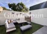 Resale - VILLA -
VILLAMARTÍN - Costa Blanca