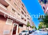 Wederverkoop - APPARTEMENT -
TORREVIEJA - Playa del Cura