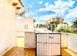 Wiederverkauf - VILLA -
LA ZENIA - Costa Blanca