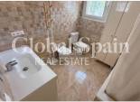 Wiederverkauf - VILLA -
TORREVIEJA - LOS BALCONES - LOS ALTOS