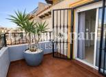 Resale - HOUSE -
ORIHUELA COSTA - Villa's San Jose IV