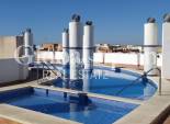 Wederverkoop - APPARTEMENT -
TORREVIEJA - Torrevieja