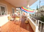 Resale - VILLA -
TORREVIEJA - Aguas Nuevas