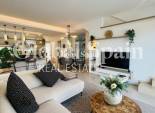 Resale - VILLA -
LOS ALCÁZARES