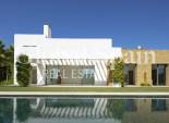 New Build - VILLA -
CASARES - Pedregales