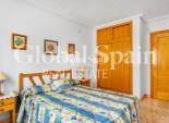 Wiederverkauf - WOHNUNG -
TORREVIEJA - Playa del cura