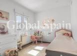 Odsprzedaż - WILLA  -
TORREVIEJA - 