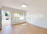 Wiederverkauf - WOHNUNG -
VILLAMARTÍN - Costa Blanca