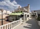 Wederverkoop - VILLA -
ORIHUELA - Inland