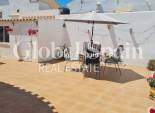 Odsprzedaż - WILLA  -
ORIHUELA COSTA - 