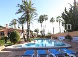 Odsprzedaż - WILLA  -
TORREVIEJA - 