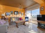Resale - APARTMENT -
GUARDAMAR DEL SEGURA