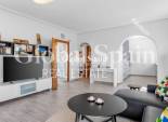 Wederverkoop - VILLA -
CIUDAD QUESADA