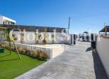 Wederverkoop - VILLA -
CIUDAD QUESADA - center