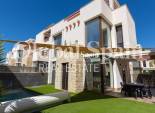 Venta - VILLA -
ROJALES - Pueblo bravo