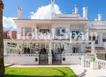 Wederverkoop - VILLA -
TORREVIEJA - La Mata
