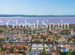 Wiederverkauf - VILLA -
TORREVIEJA - LOS BALCONES - LOS ALTOS