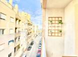 Wederverkoop - APPARTEMENT -
TORREVIEJA - Center