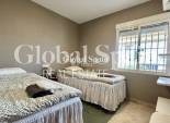 Wederverkoop - VILLA -
LA ZENIA - Costa Blanca