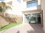 Resale - VILLA -
LOS ALCÁZARES