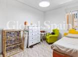 Wederverkoop - APPARTEMENT -
TORREVIEJA - Center