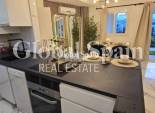 Resale - Apartment -
Sucina