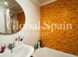 Revente - APPARTEMENT -
TORREVIEJA - Playa del Cura