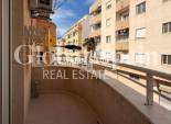 Resale - APARTMENT -
TORREVIEJA - Center