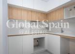 Resale - Apartment -
TORREVIEJA - Paseo maritimo