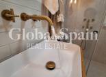 Wiederverkauf - VILLA -
TORREVIEJA - LOS BALCONES - LOS ALTOS