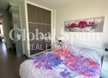 Wiederverkauf - WOHNUNG -
LA ZENIA - Costa Blanca