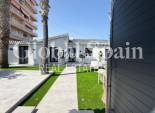Venta - VILLA -
TORREVIEJA - Punta Prima