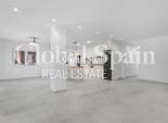 Revente - APPARTEMENT -
TORREVIEJA - Playa del Acequión