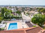 Wederverkoop - VILLA -
TORREVIEJA - LOS BALCONES - LOS ALTOS