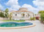 Revente - VILLA -
CIUDAD QUESADA