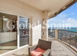 Venta - APARTAMENTO -
TORREVIEJA - Paseo maritimo
