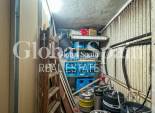 Wederverkoop - COMMERCIEEL VASTGOED -
TORREVIEJA - Playa del Cura