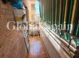Wederverkoop - APPARTEMENT -
TORREVIEJA - Torrevieja
