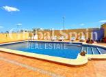 Wederverkoop - VILLA -
TORREVIEJA - LOS BALCONES - LOS ALTOS