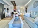 Revente - APPARTEMENT -
TORREVIEJA - Punta prima