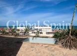 Wederverkoop - VILLA -
LA MATA - Costa Blanca