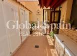 Wederverkoop - HUIS -
TORREVIEJA - LOS BALCONES - LOS ALTOS