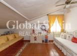 Wiederverkauf - VILLA -
LA MATA - Costa Blanca