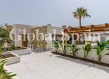 Wederverkoop - Villa -
TORREVIEJA - Torreta Florida