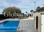 Resale - VILLA -
CREVILLENTE